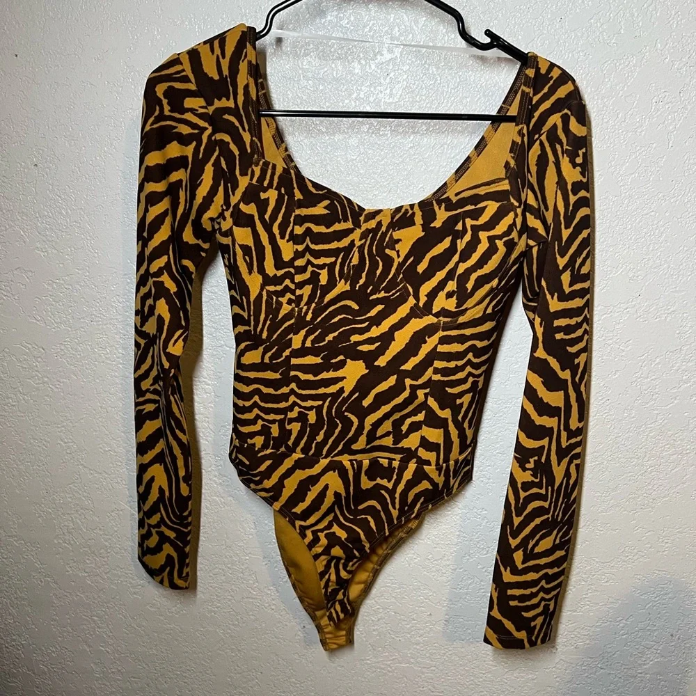 Nocturne tiger print long sleeve bodysuit - Picture 9 of 10